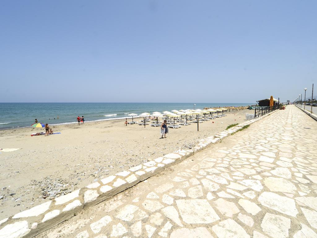 Villa Degli Olivi 캄포펠리체 디 로첼라 외부 사진